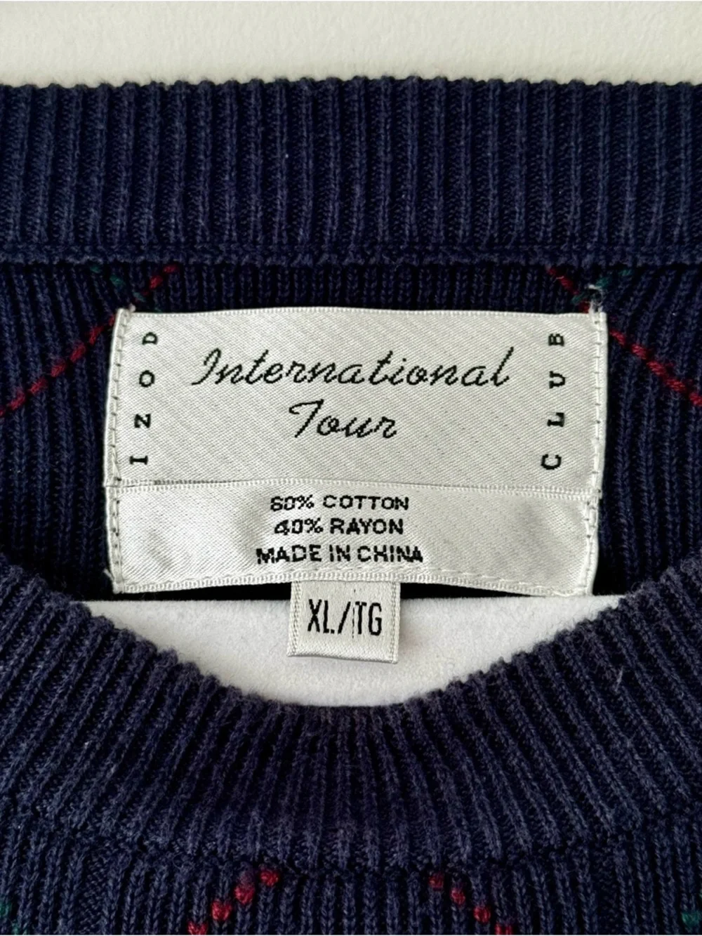 Vintage Izod Intl Tour Navy Argyle Sweater w/ Congressional Golf Embroidery – XL